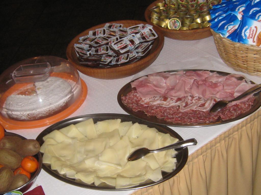 Hotel Villa Plinia プラジェラート エクステリア 写真